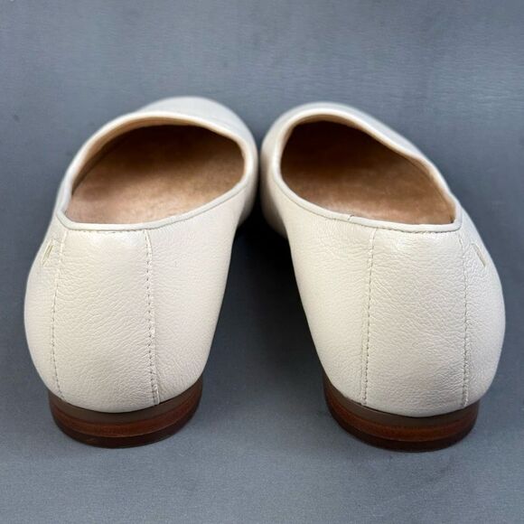 Vionic Soft Leather WILLA SLIP ON FLAT shoes womens size 9 - Picture 4 of 10